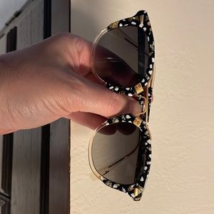 Krewe sunglasses.  Beau/ Plume to Haze 24K. No scratches. Purchased 4/7/23